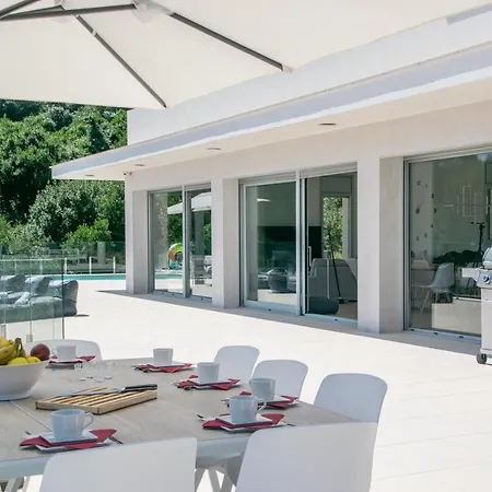 Casa Emnitan Willa